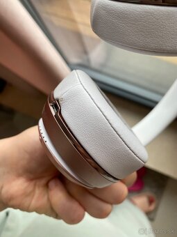Luxusné Sluchadlá Beats Solo 3 Wireless Rose Gold Top stav - 13