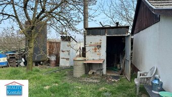Na predaj výborná záhrada 1640 m2 s domom - chatkou - Pačéro - 13