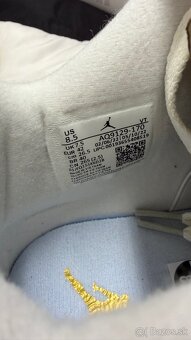 Air Jordan 4 Retro Metallic Gold - 13