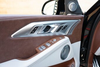 BMW XM 4.4 V8 - 13
