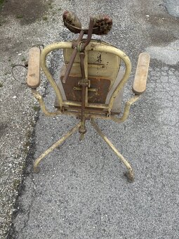 Historické vybavenie stomatologickej ambulancie - 13
