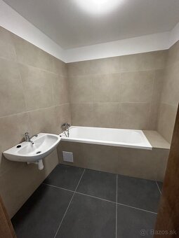 2- a 3- izbové byty do nájmu v Obytnom súbore Benát - 13