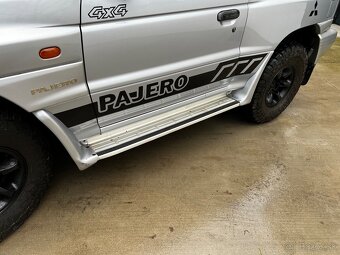 Mitsubishi Pajero 2.5 TD GL - 13