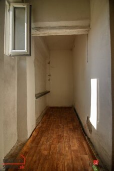Rodinný dom na predaj s veľkým pozemkom, Kostoľany pod Tribe - 13