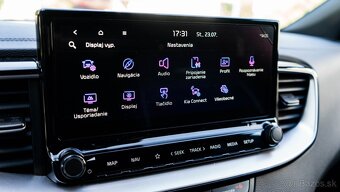 Kia Ceed SW 1.5 T-GDi GT-Line - 13