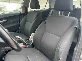 Toyota Auris 1.4 2008 - 13