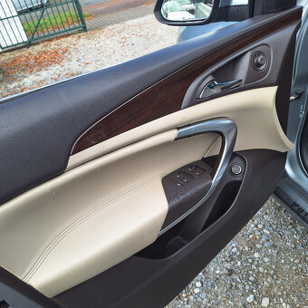 Opel Insignia ST 2.0 CDTI 130k Cosmo A/T - AJ NA SPLÁTKY - 13