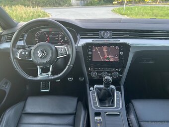Volkswagen Passat 1.5TSI R-line - 13