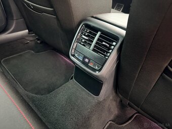 Škoda Octavia 4 RS Combi 2.0 TDI 4x4 BLACK Packet DSG DPH - 13