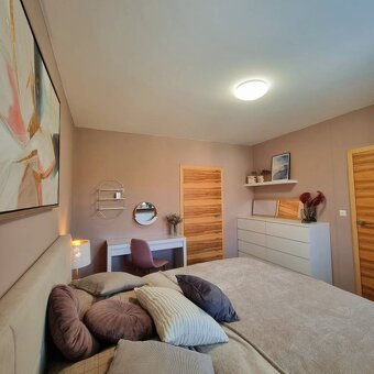 Štýlový, krásny 2,5- izbový byt blízko City Arény, stanice a - 13