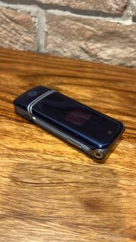 Motorola legendárne mobily RAZR V3/SLVR L7e/KRZR K1 - 13