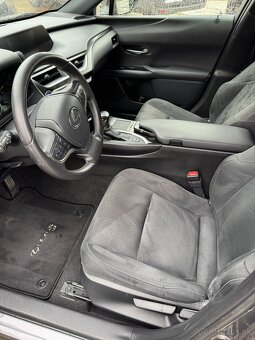 Lexus UX 250h odpočet DPH - 13