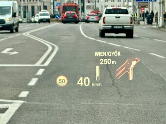 Predám BMW X6, MAX multimedia, r.v.2016 - 13