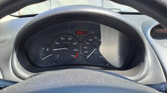 PEUGEOT 206  5P 1,4E - 13