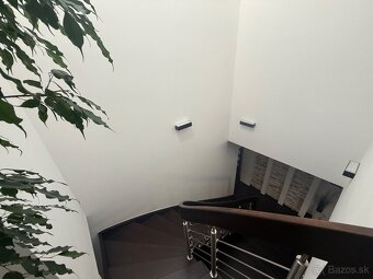 4 izbový luxusný rodinný dom | Mojš - 13