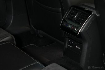 Škoda Superb 1.4TSI iV 160kW DSG Sportline Matrix Tažné DCC - 13