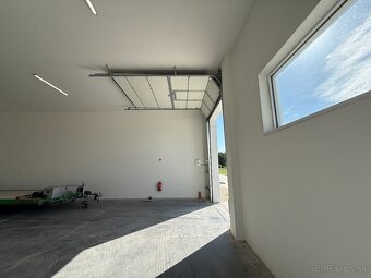 Skladový priestor 125 m² výška stropu 5,1 m Komárno Harčáš - 13
