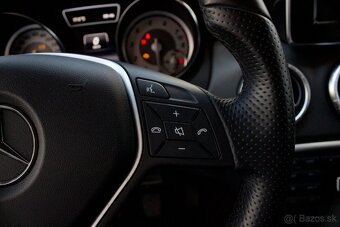 Mercedes-Benz CLA Kupé 180 AMG LINE - 13