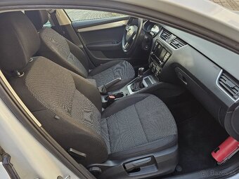 Škoda Octavia Combi 1.6 TDI M5 Ambition Navi DVD R16 Orig.KM - 13