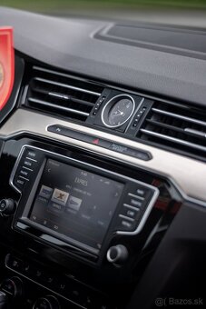 VW Passat B8 2.0TDi DSG Highline DynAudio - 13