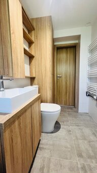 2 izbový novozrekonštruovaný byt s veľkou loggiou, Dlhé Hony - 13