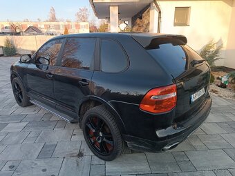 Porsche Cayenne 4.8 (facelift) - 13