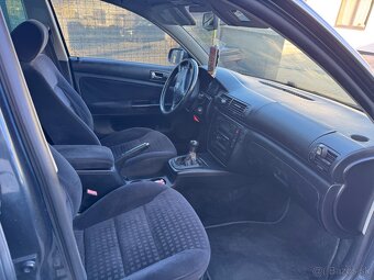 VW Passat 1.9tdi 74 kW combi - 13