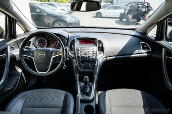 Opel Astra Sport Tourer ST 1.4 Turbo 120k Enjoy - 13