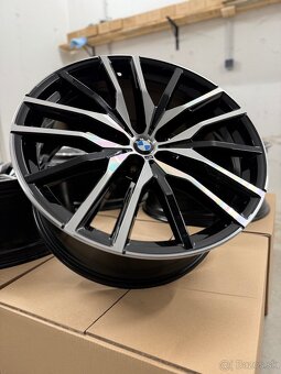 Nepoužité hliníkové disky 5x112 R22 BMW X5 X6 X7 Style 744M - 13