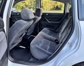 Volkswagen Passat B5 - 1.8T 110kW - 13