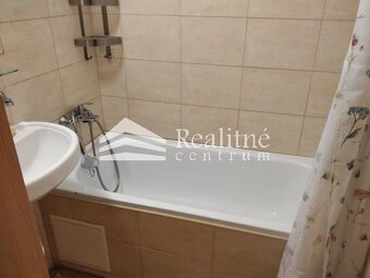 Predáme 2 izb. byt s balkónom - 13