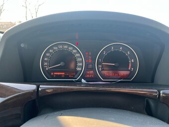BMW 745i e65 - 13