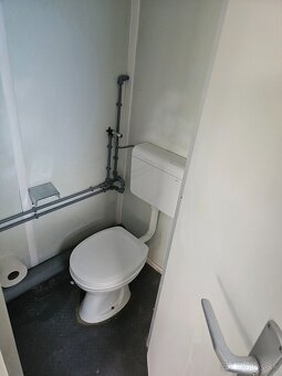 Sanitárny kontajner 20' Kancelársky kontajner 20' - 13