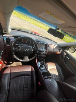 Infiniti EX35 - 13