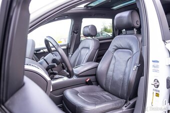 Audi Q7 3.0 Turbo Benzín Quattro 7Miest - 13
