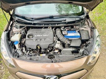 Hyundai i30 1.6 CRDi - 13