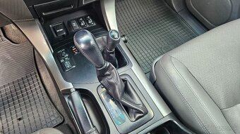 Toyota Land Cruiser 120 3.0I D-4D Lux A/T - 13