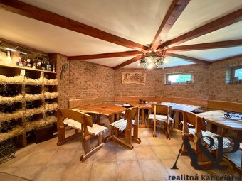 NA PREDAJ VÝNIMOČNÁ RODINNÁ VILA, POZEMOK 8000M2, PRIETRŽ, o - 13