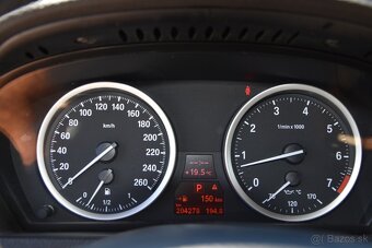 BMW X6 xDrive 50i - 13