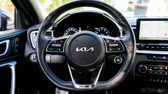 Kia Ceed SW 1.5 T-GDi GT-Line - 13