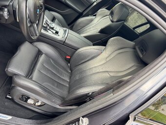 Bmw X6 M50i benzin 390kw G06 - 13
