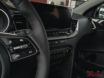 Kia XCEED 1,5 T-GDI M6 GOLD - 13