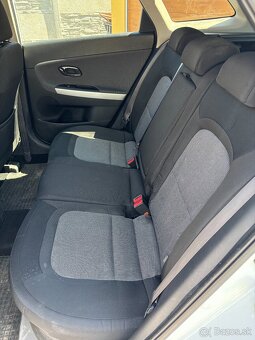 Kia Ceed SW 1.6 GDI Gold - 13