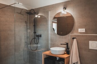 Luxusná rezidencia pod Vyšnokubínskymi skalkami - 13