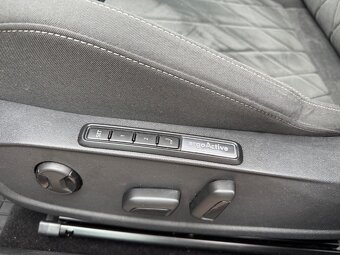 Volkswagen Golf Variant 2.0 TDI DSG - 13