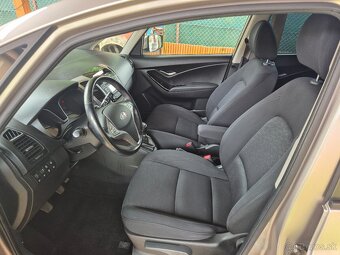 Predám Hyundai iX20 1,6i 6M, STYLE DIZAJN - 13