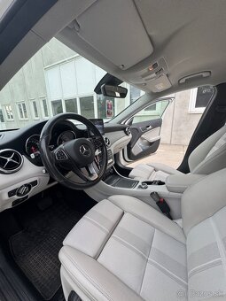 Mercedes GLA 200d 2018 - 13