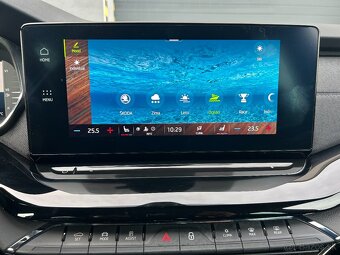 Škoda Octavia Combi 2.0 TDI SCR Sportline DSG - 13