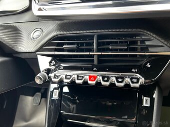 Peugeot 2008 1.2 PureTech 100 Style, ODPOČET DPH - 13