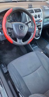 Honda Civic 7G - 13